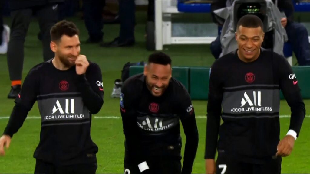 Lionel Messi, Neymar and Mbappe Showing Their Class