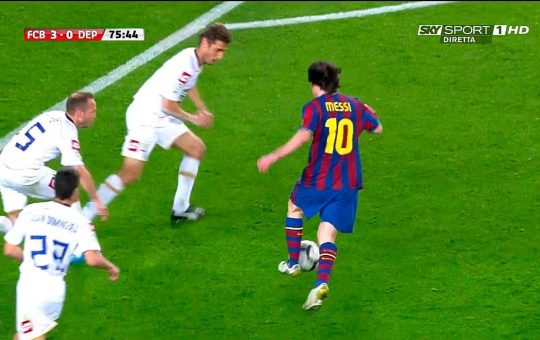Lionel Messi 2009/10 : Dribbling Skills, Goals, Passes,