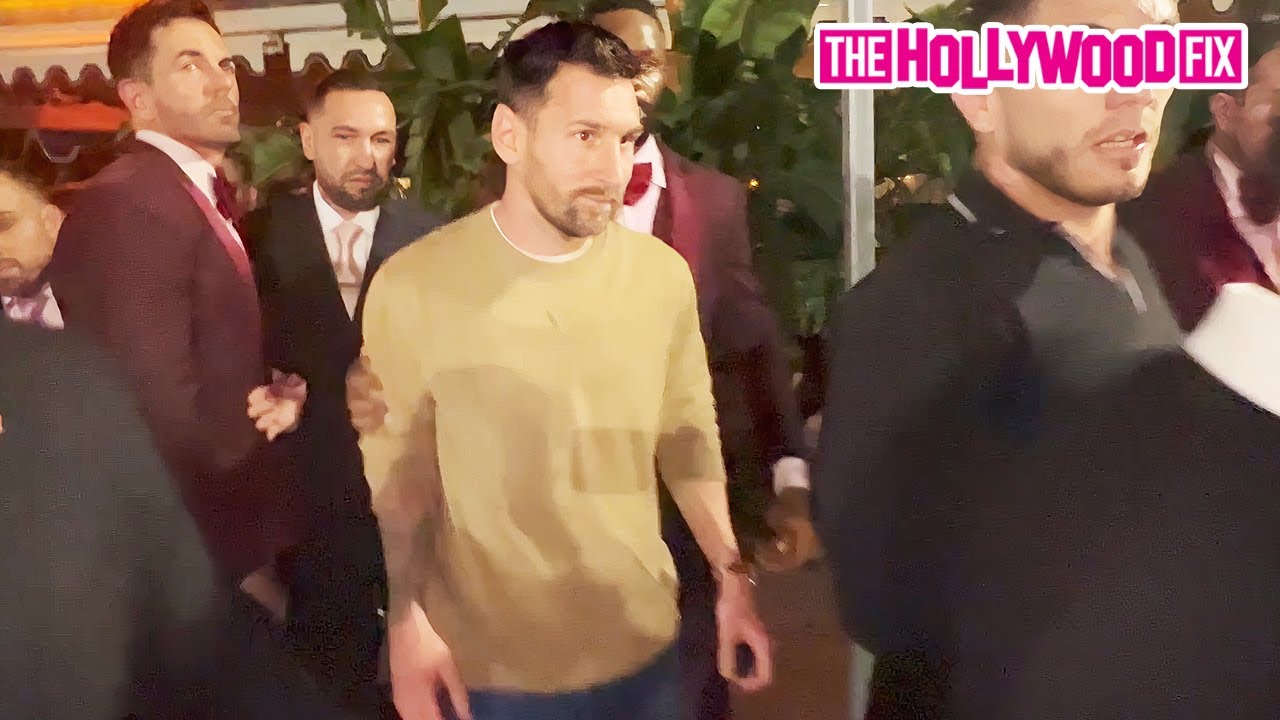 Lionel Messi & His Wife Antonela Roccuzzo Are Mobbed By Fans