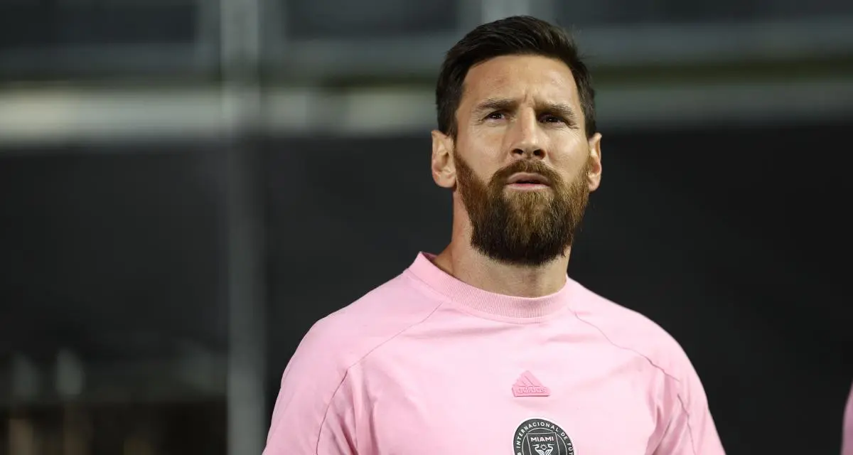 1200 l lionel messi soffre une nouvelle mercedes 240 000.webp