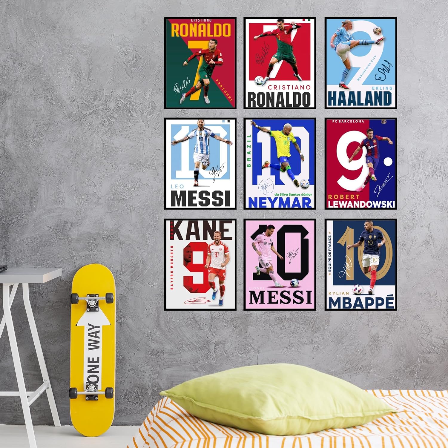 bigwig prints lot de 9 affiches de football pour chambre de garçon, affiches messi et ronaldo, affiches messi pour chambre de garçon, décoration murale de football, affiches ronaldo – sans cadre (8 x 10)