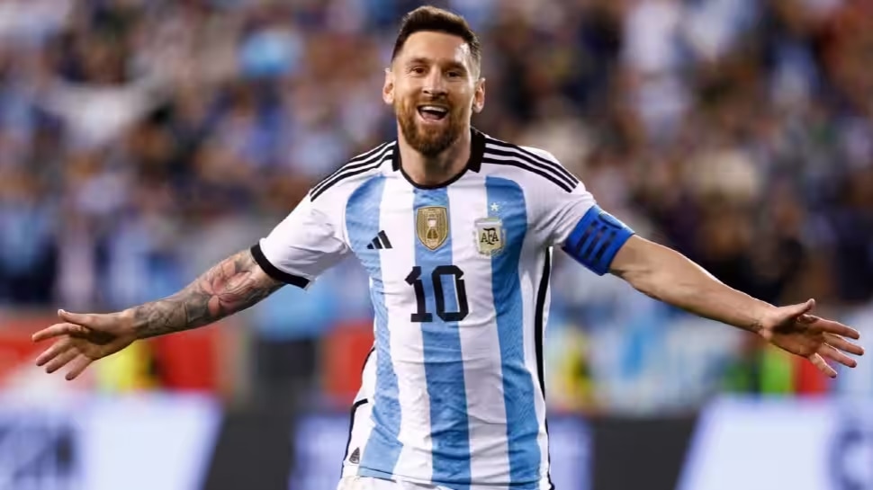 301549 messi kerala.png