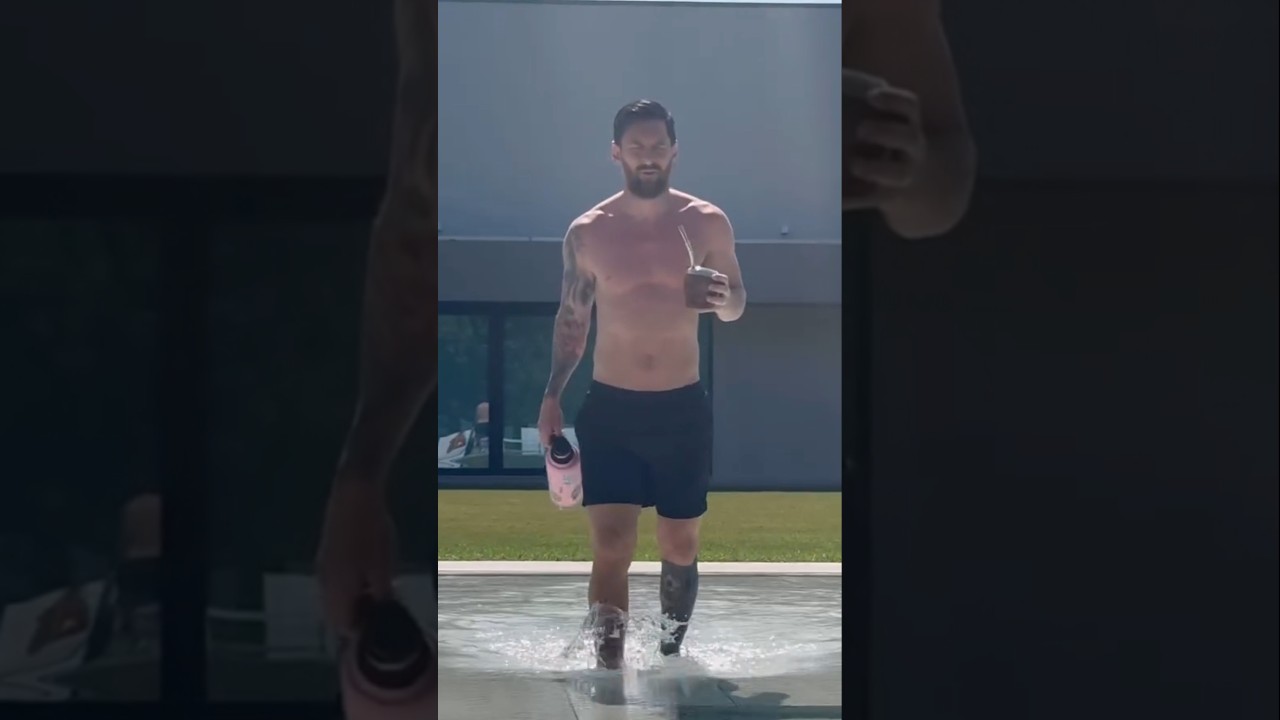 IMAGINATE QUE TE CAIGA LEO MESSI CON UNOS MATES EN LA PILETA ð¥ #cumbia #messi #mates #verano #futbol