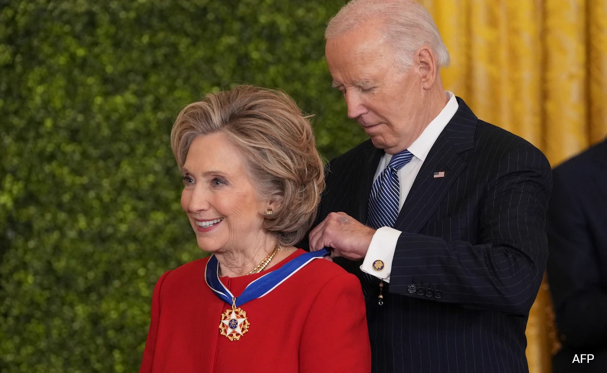 kru84f6g hilary clinton 625x300 05 january 25.jpeg