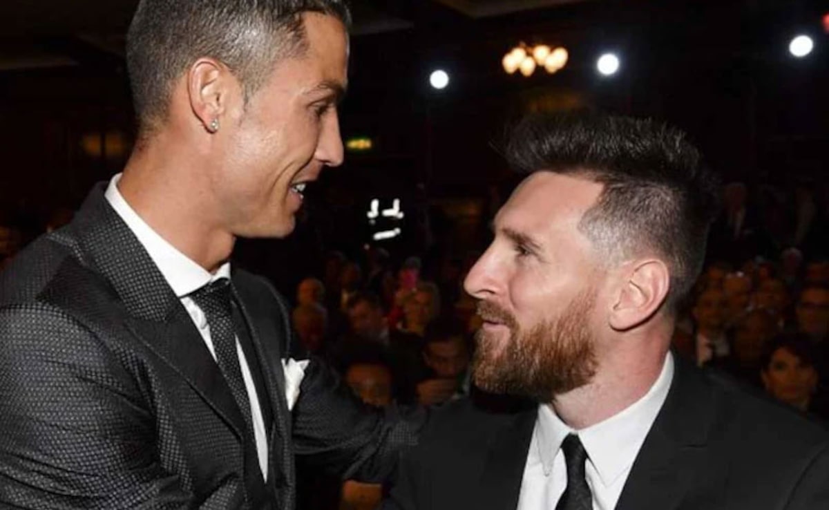 9spq91ro ronaldo messi 625x300 30 november 21.jpg