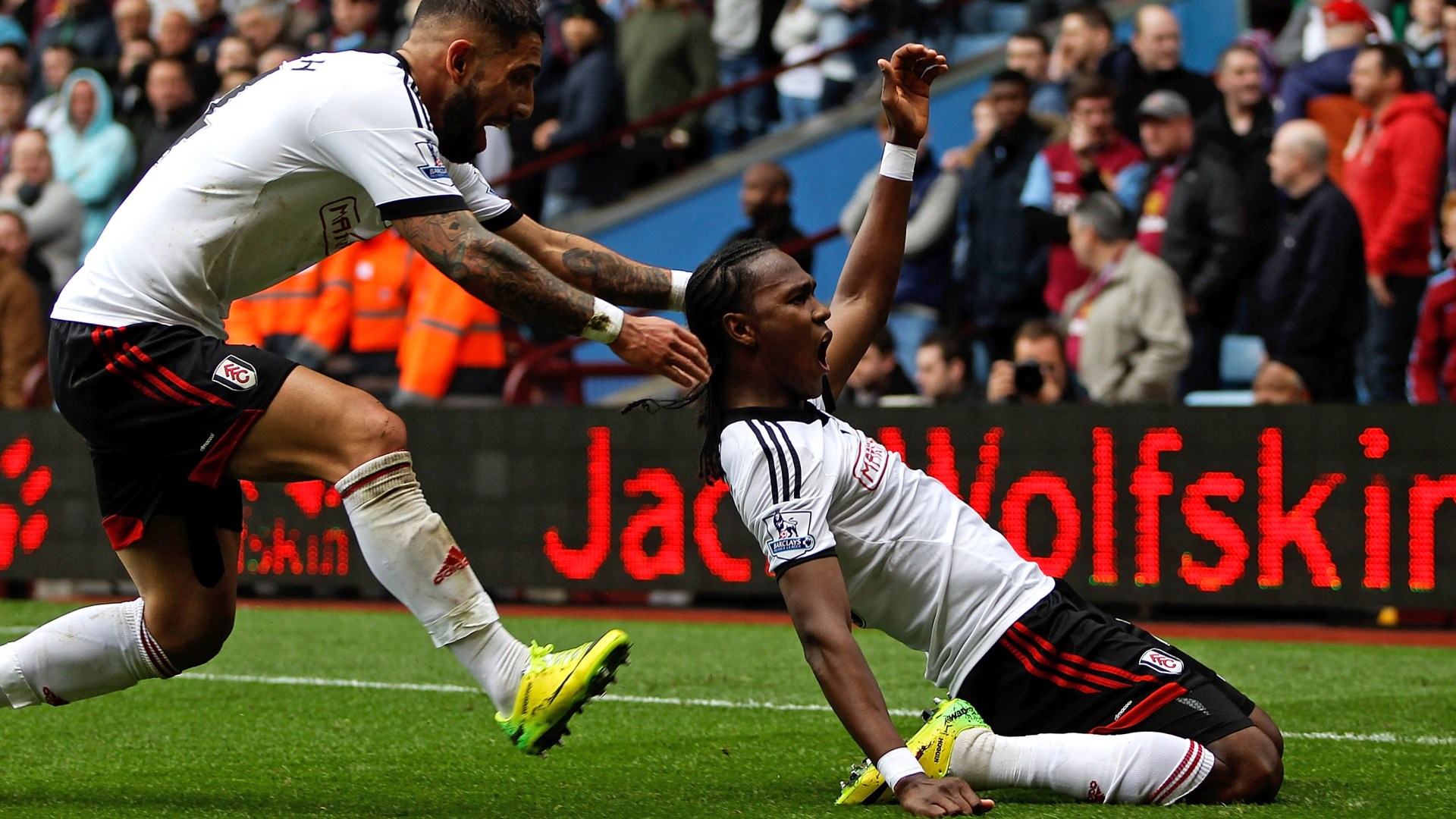 hugo rodallega fulham celebrates scoring 969432866.jpg