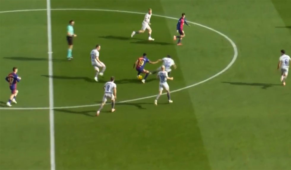 lamine yamal lionel messi alaves.jpg