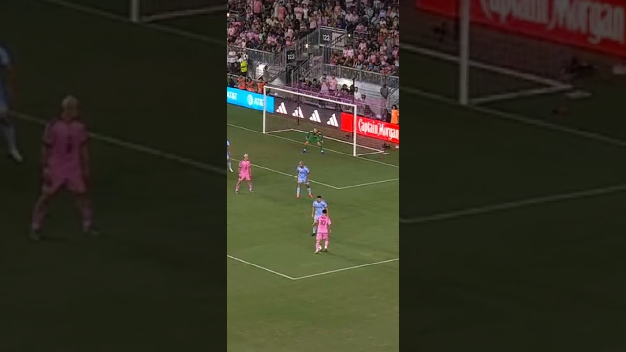 Lionel Messi Magnificent Dribbles vs 3 joueurs 25/10/2024