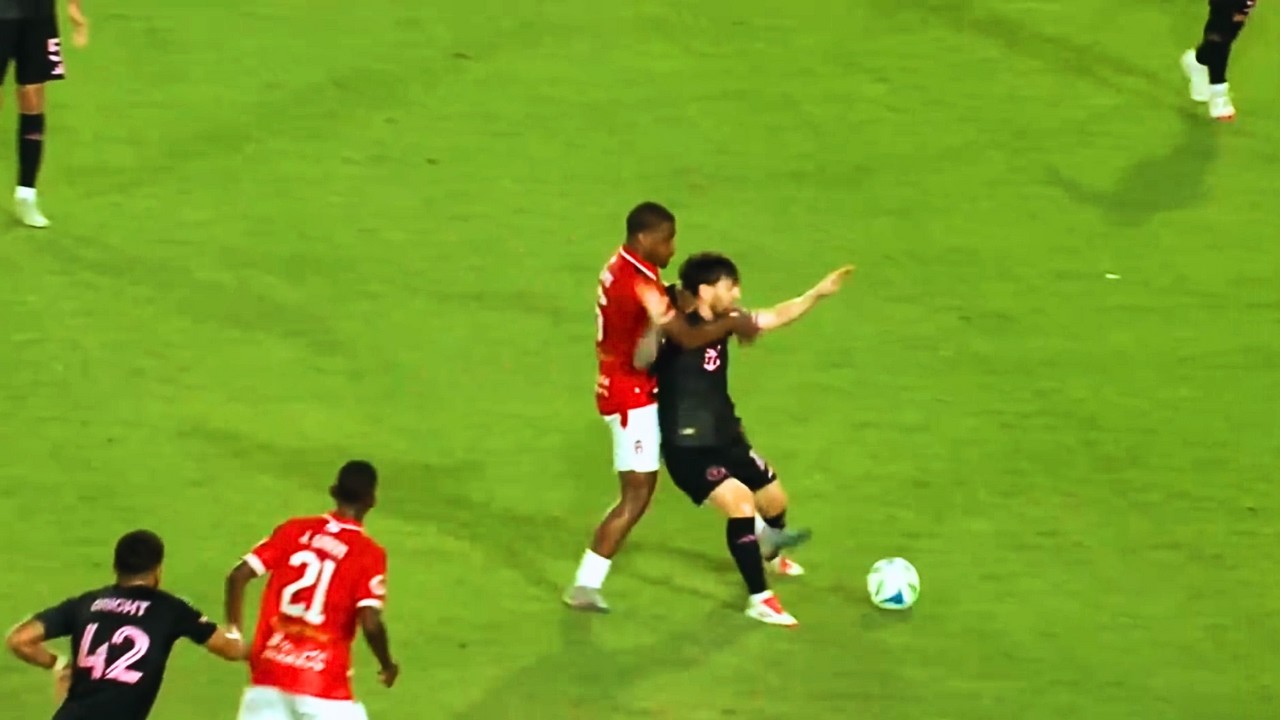 Lionel Messi vs Sporting San Miguelito 2025