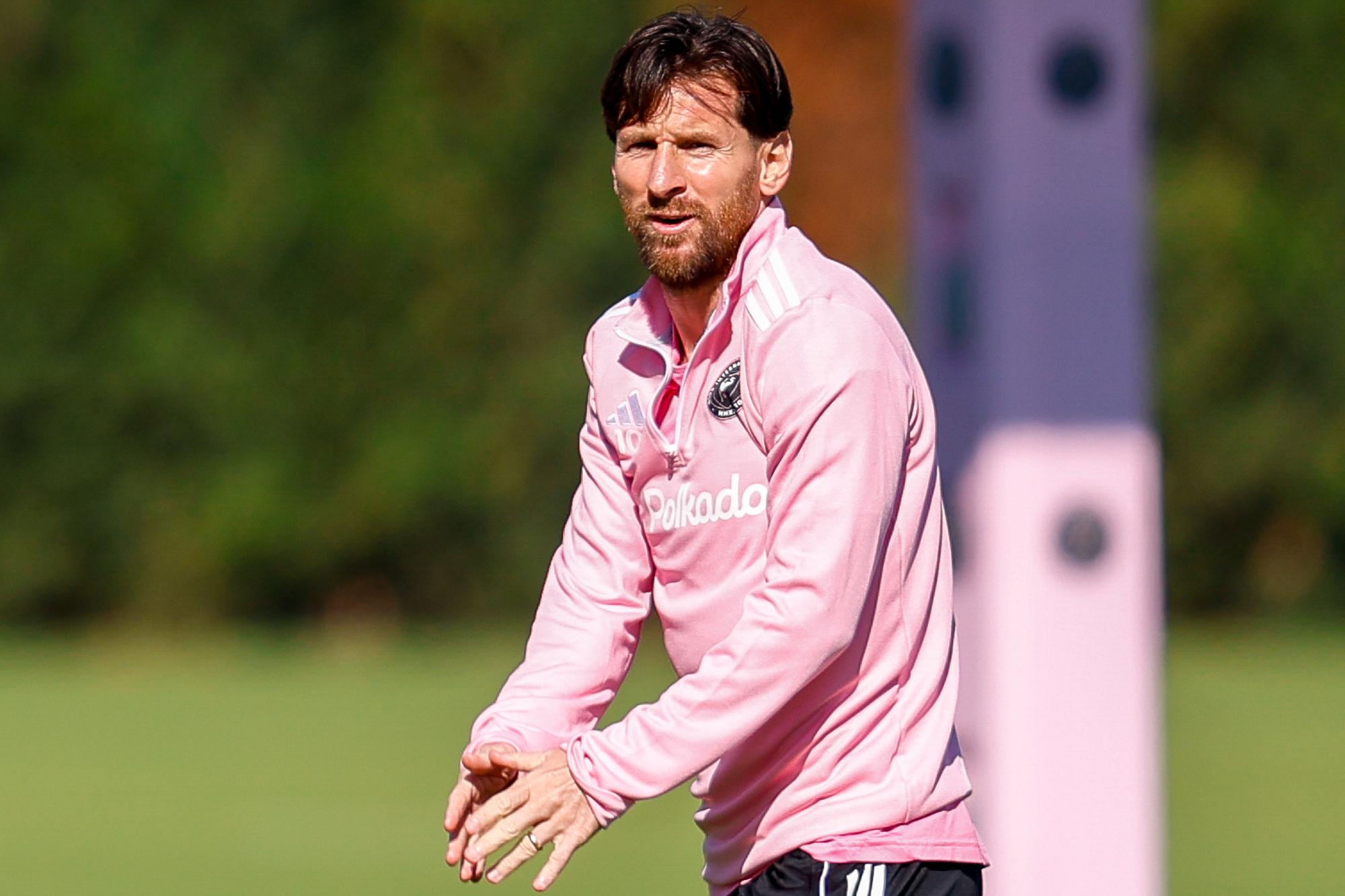 2201823704 large cropped.jpg