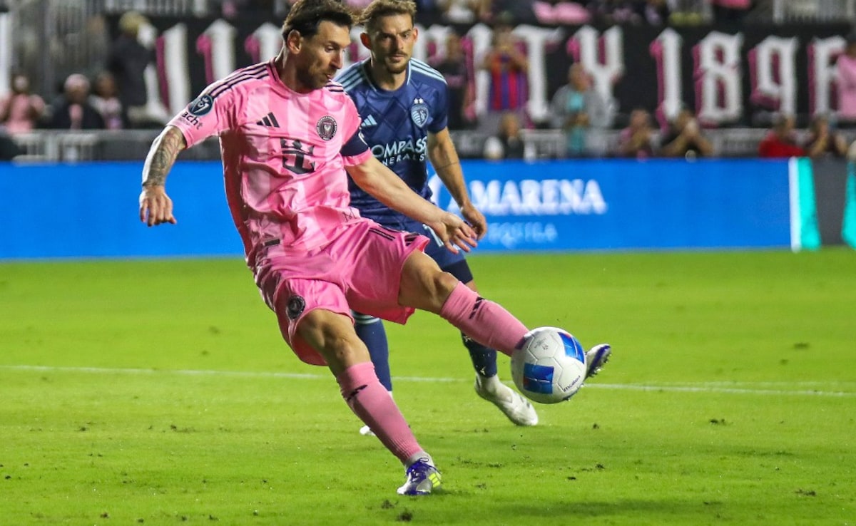 4ipg9i8 lionel messi afp 625x300 02 march 25.jpg