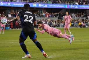 26181129 1024x682.jpg