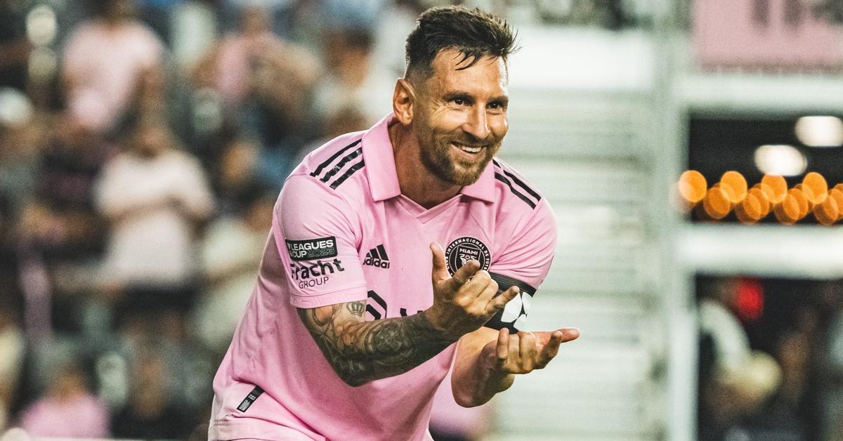 b56a7cc2 5e8a 462e a45c eb3f5a81c39d facebook aspect ratio default 0.jpg