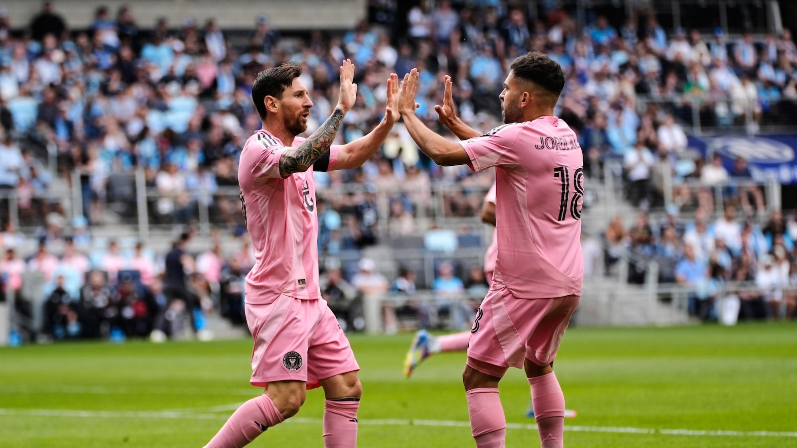 wirestory fb7a99a12debbfa6f6020daaa0e1bd6a 16x9.jpg