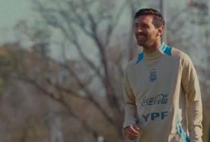 1748952479 dm 250603 com soc news lionel messi returns to argentina training 20250603 global default.jpg