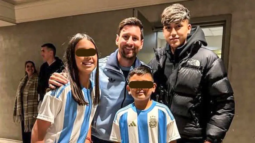 goat dentro y fuera de la cancha lionel messi se toma fotos con los hijos de arturo vidal.webp