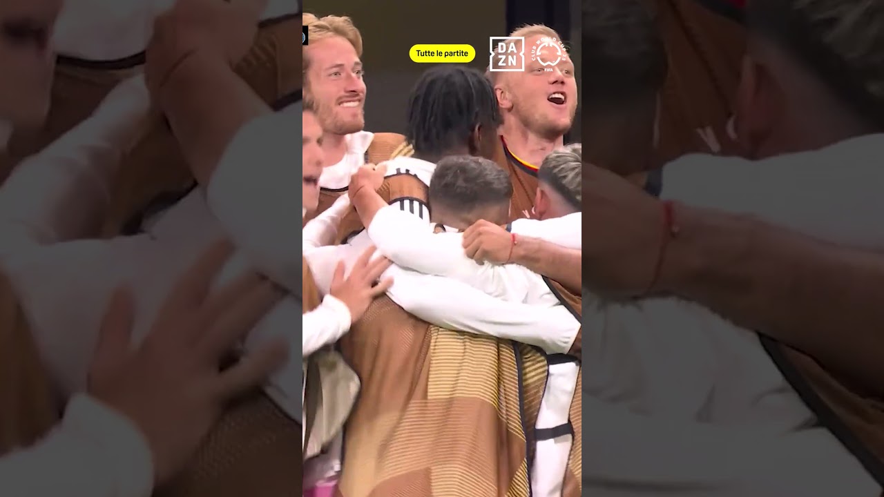 Le 𝓬𝓵𝓪𝓼𝓼𝓮 𝓮𝓽𝓮𝓻𝓷𝓪 𝓮𝓽𝓮𝓻𝓷𝓪 𝓮𝓽𝓮𝓻𝓷𝓪 par Leo Messi 🎯 ♥ ️UNA 𝚖𝚎𝚛𝚊𝚟𝚒𝚐𝚕𝚒𝚊 sur la punition ☄️ 📺 #Iterminiamiporto #fifacwc #dazn