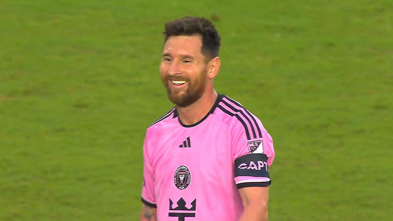 Lionel Messi a marqué deux buts - un en-tête rare et une finition intelligente