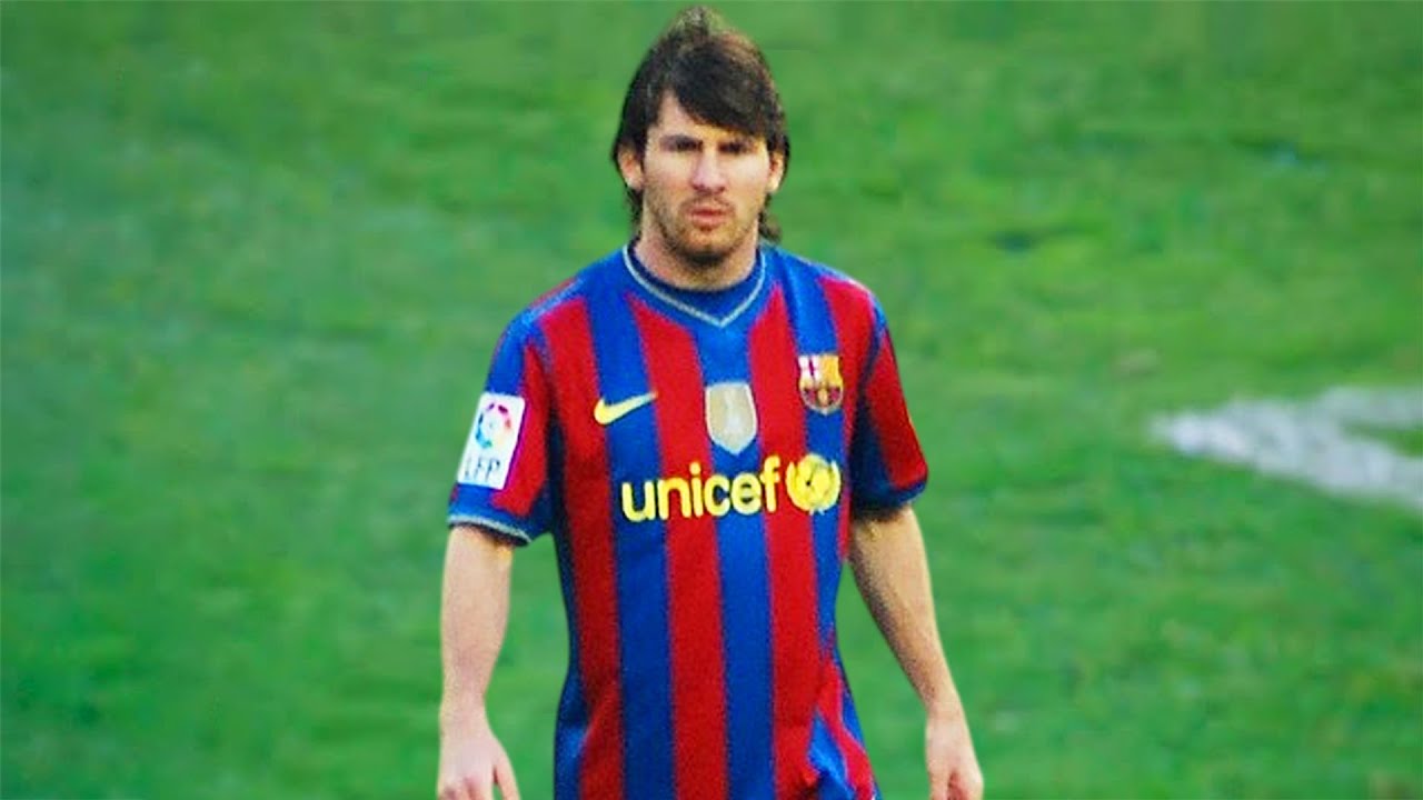 Lionel Messi 2009/10 - Ballon d'Or: compétences de dribble, buts, laissez-passer