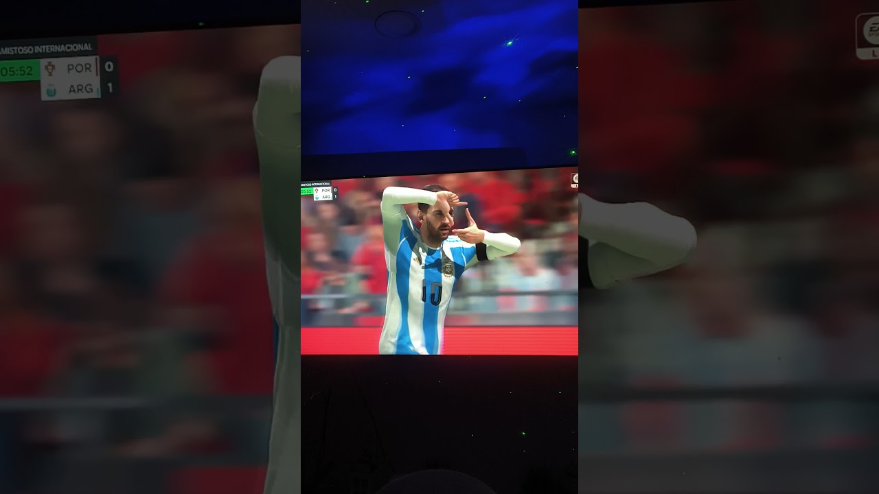 gol Leo  messi ðto goalkeeper  cristiano  Ronaldo FIFA 25 penalty #fifa #football #fc26 #fc25 #messi
