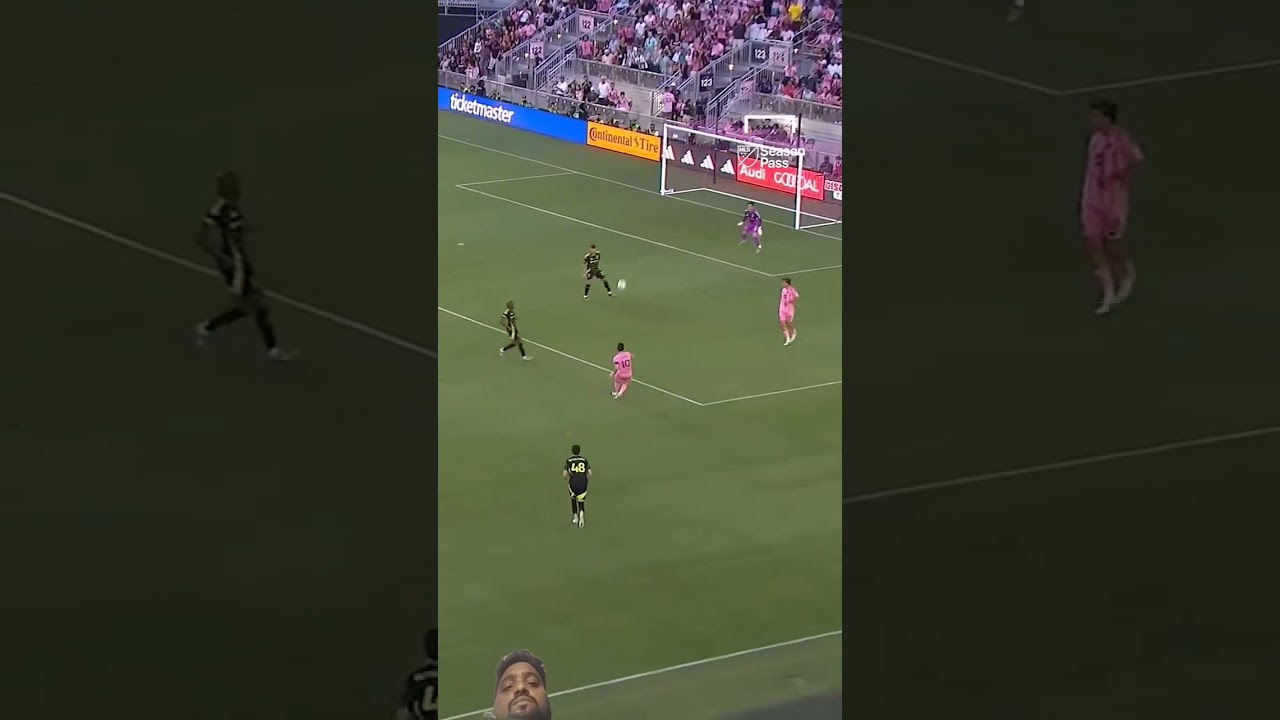 Lionel Messi gardien de but embarrassé avec une puce ð #football #soccer #shorts