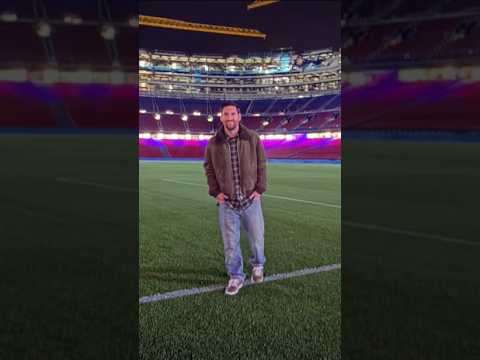 Leo Messi ðð¥º visit camp Nou ð️ð ð❤️ last night ð Miss you Leoð¥ºð¥º #leomessi #campnou #barcelonafootball