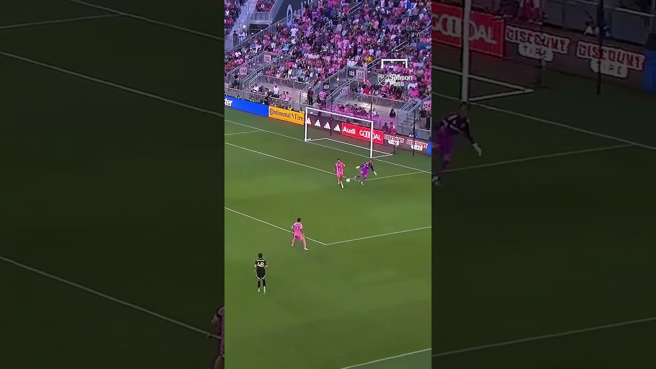 LIONEL MESSI GARDIEN DE BUT EMBARRASSÉ AVEC UNE PUCE ð | Alpha Sports | 2025