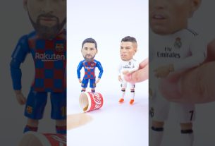 Satisfait du déballage Commentaires Vidéos de Ronaldo Jr et Leo Messi Toys
