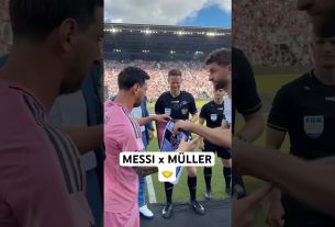 Messi ð¤ Müller finally meet again!ð