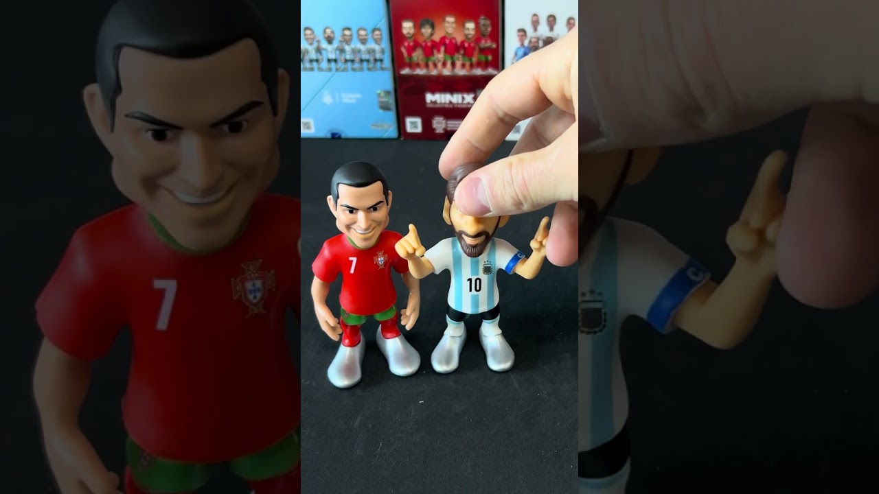 Satisfaisant avec le déballage et la revue Cristiano Ronaldo et LIONEL MESSI Toys l ASMR Vidéos Shorts