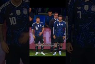 Seluruh Stadion Berdiri Ketika Sang Goat Leo Messi Masuk Sebagai Pemain Pengganti ð¥¶ð¦ð·  #leonelmessi