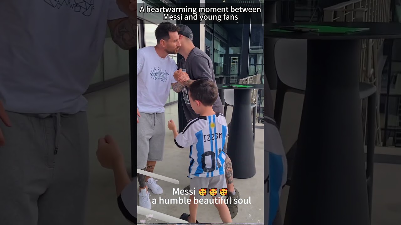 Lionel Messi is incredibly kind and patient with his fans. ⚽❤️ #MessiKindness #PatientLegend #Fan