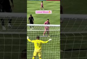 Cette nouvelle méthode de penalty complètement folle de Lionel Messi. #footballshorts #football