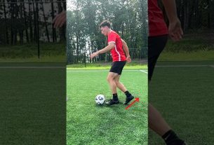 Why this roll touch skill move by Lionel Messi is so effective ð§ ð #soccer #football #messi