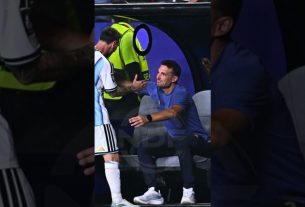 Scaloni a commencé à pleurer quand Leo Messi est sorti ð­ #scaloni #leomessi #mundial #argentina #messi