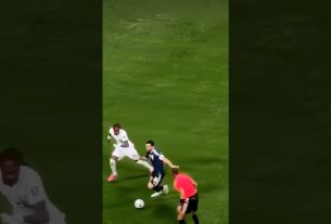39 ð¥ Leo Messi Legend vs World ð #foryou #football #fifaworldcup #messiskills #fypシ