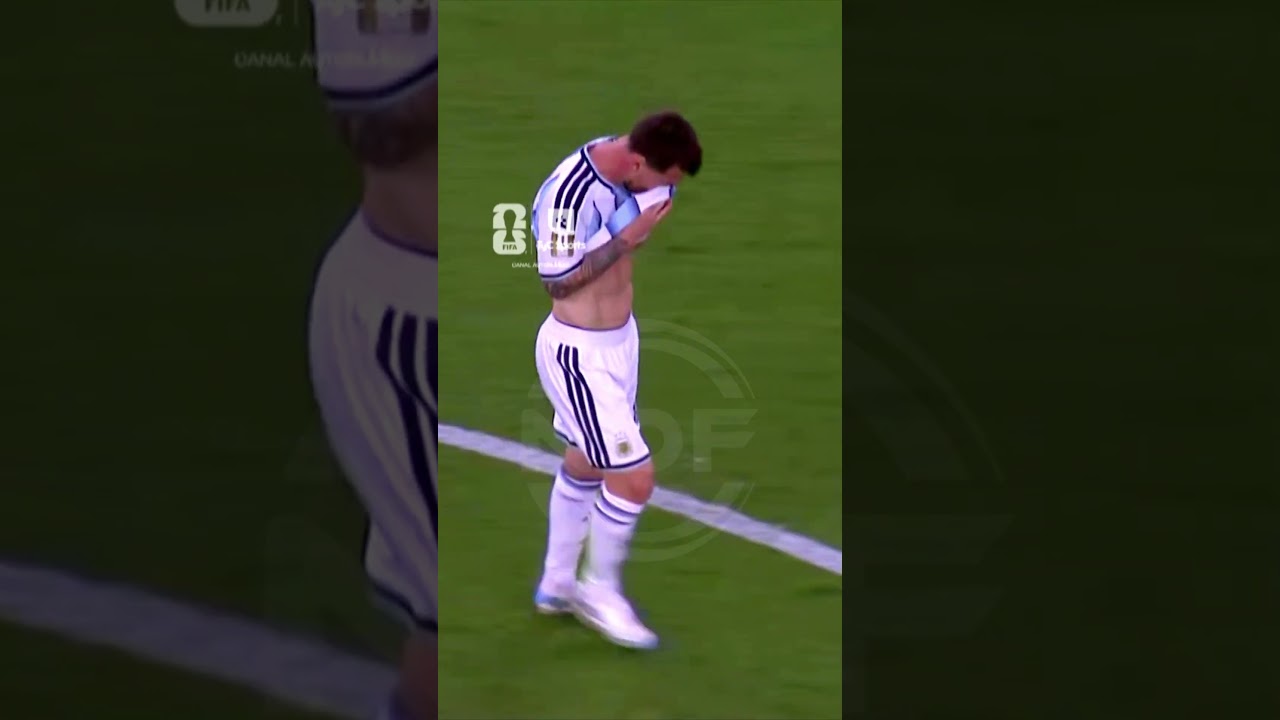 Leo Messi pleure d'émotion pour son but ð­ #leomessi #messi #mundial #argentina #futbol