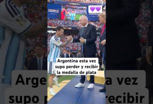 Leonel Messi et l'équipe argentine devaient cette fois recevoir une médaille d'argent et ils ont su perdre