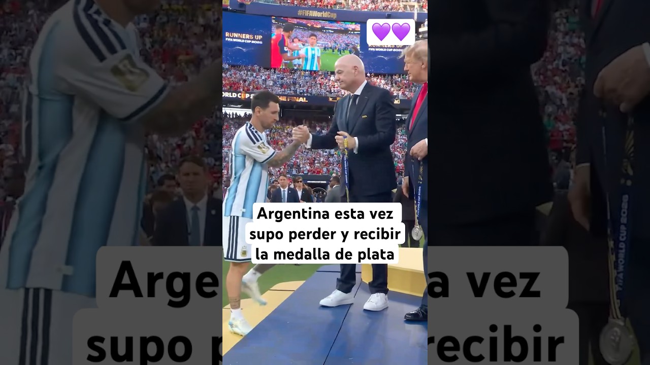 Leonel Messi et l'équipe argentine devaient cette fois recevoir une médaille d'argent et ils ont su perdre